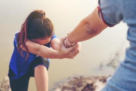 所謂的攀比心理，其實(shí)就是源于你的自卑