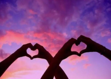 為什么要給愛(ài)情量?jī)r(jià)？