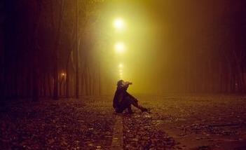 懂社交的人有多吃香？學會人際交往的六大心理定律你也可以