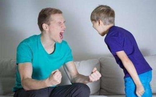 對(duì)于孩子的逆反情緒不知如何是好，看看聰明的父母都是怎么處理的