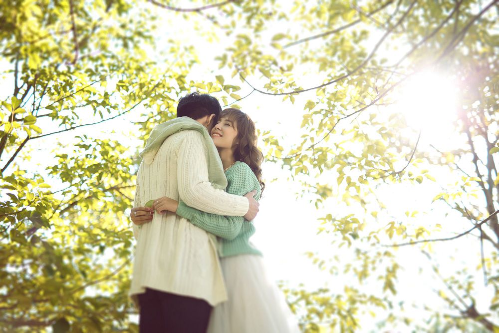 為什么會(huì)想談戀愛(ài)，我們?cè)撛趺凑剳賽?ài)呢？