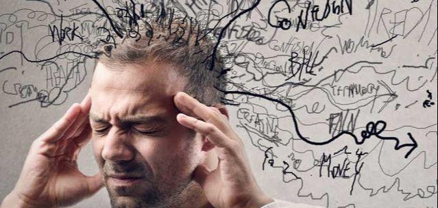 如何控制情緒？15種心理技巧降低焦慮，不讓不安破壞你的努力。