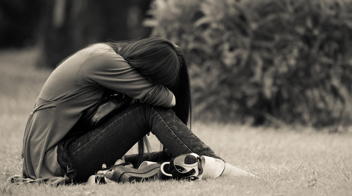 怎么樣才算抑郁癥 主要特征：情緒低落/食欲減退/自殘自殺