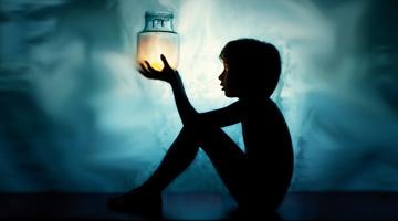 焦慮型依戀癥的表現(xiàn)，有什么方法改善？