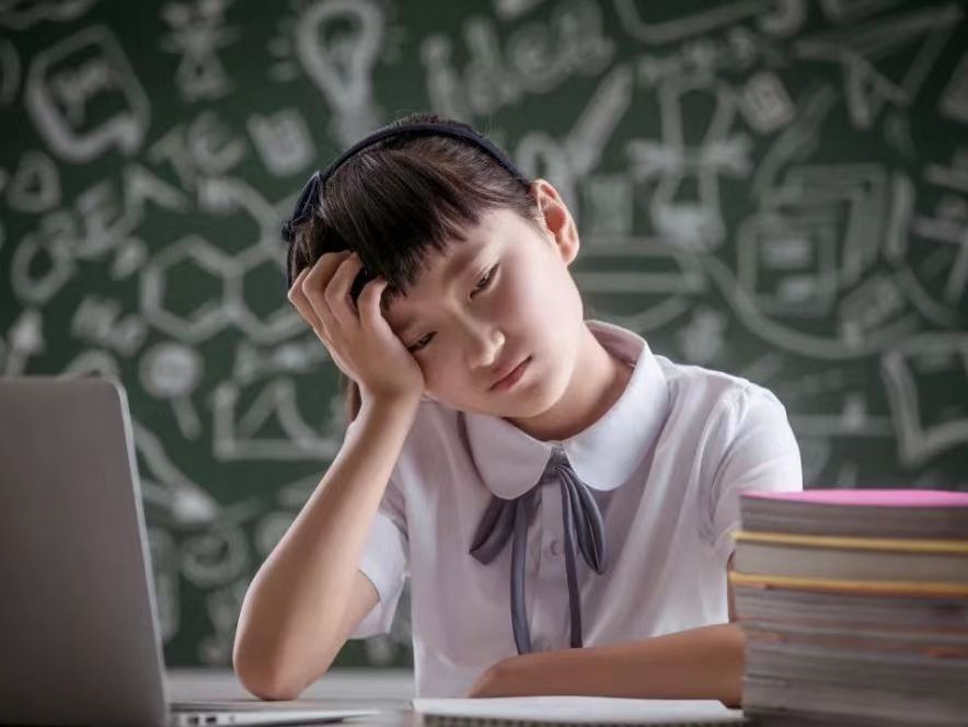 深入挖掘厭學(xué)背后的問題：解決厭學(xué)孩子的心理問題