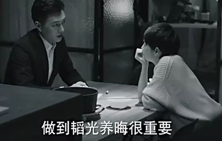 結(jié)婚31年老公多次出軌，選擇原諒的妻子后來(lái)怎么樣了？