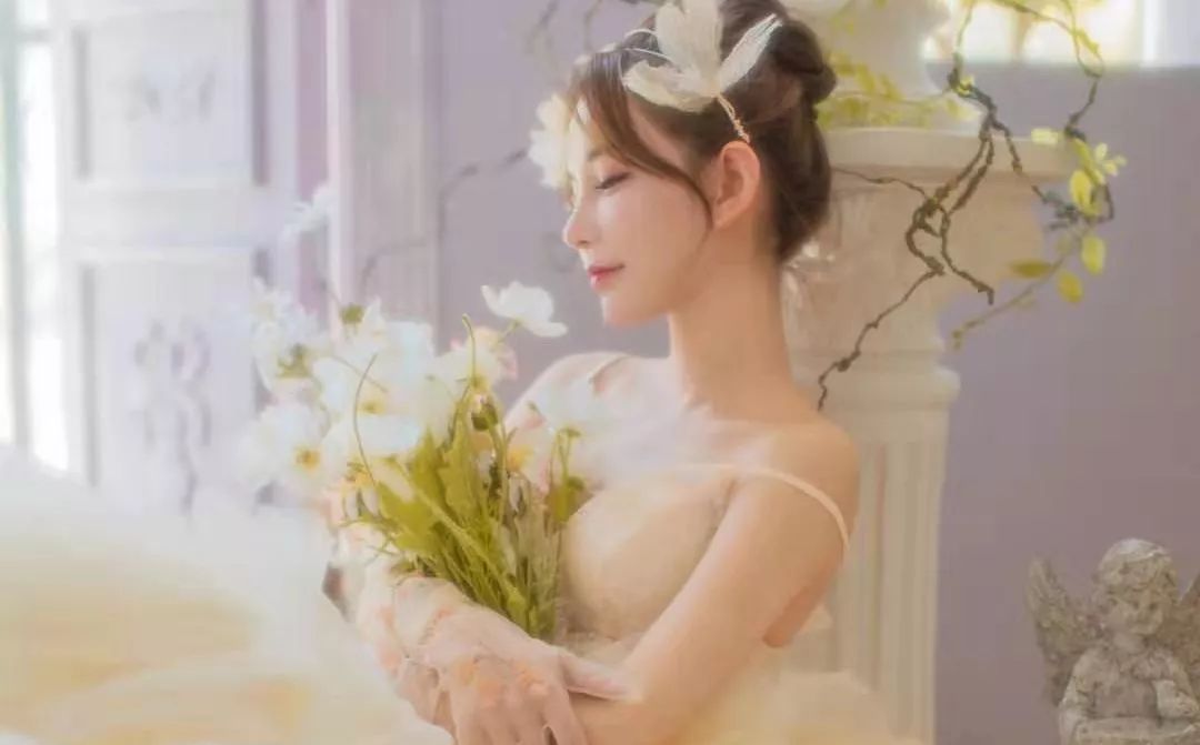 假裝堅(jiān)強(qiáng)的你，累嗎？