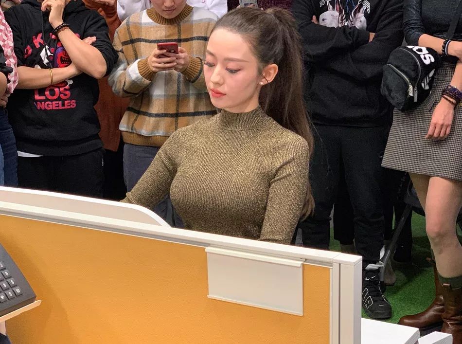 不敢性感的女人，性感也沉積在人格里