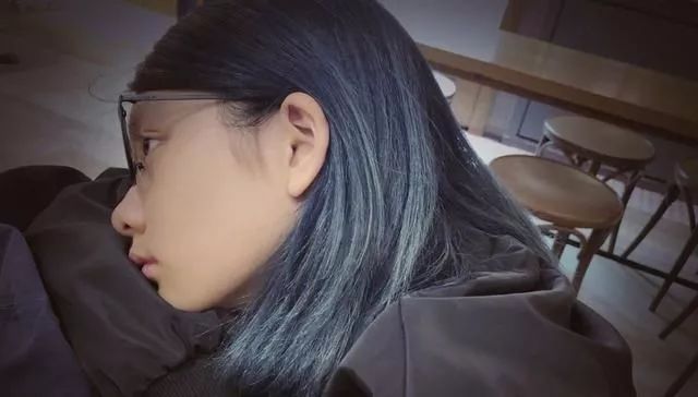青春期的女兒愛(ài)臭美又厭惡學(xué)習(xí)怎么辦？