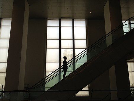 我想向前邁進(jìn)，哪怕一步丨自卑真的很可怕嗎？