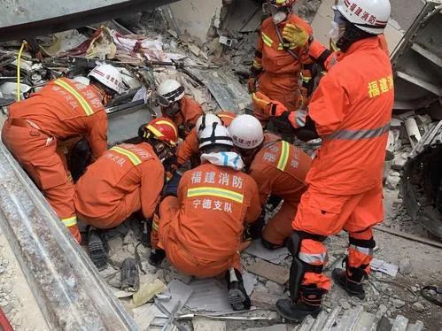 痛哭、失眠、崩潰：疫情過(guò)后，他們是最痛苦的人