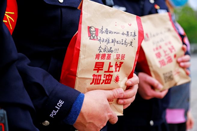 一個(gè)人愛(ài)不愛(ài)你，藏在這個(gè)細(xì)節(jié)里