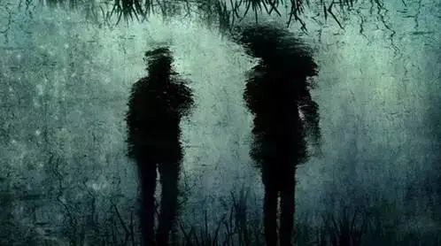 兩性交往，男人在你面前有這5個生理反應(yīng)，肯定愛你很深