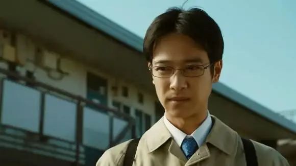 女兒跳樓砸死父親：懂點(diǎn)心理學(xué)，結(jié)局可能不一樣