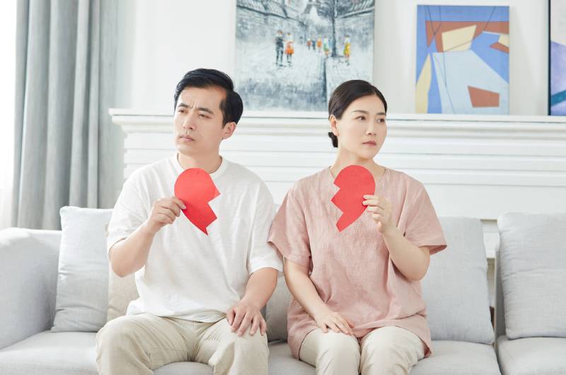 冷戰(zhàn)時，男人這三種行為，說明他已經(jīng)在向你認錯了