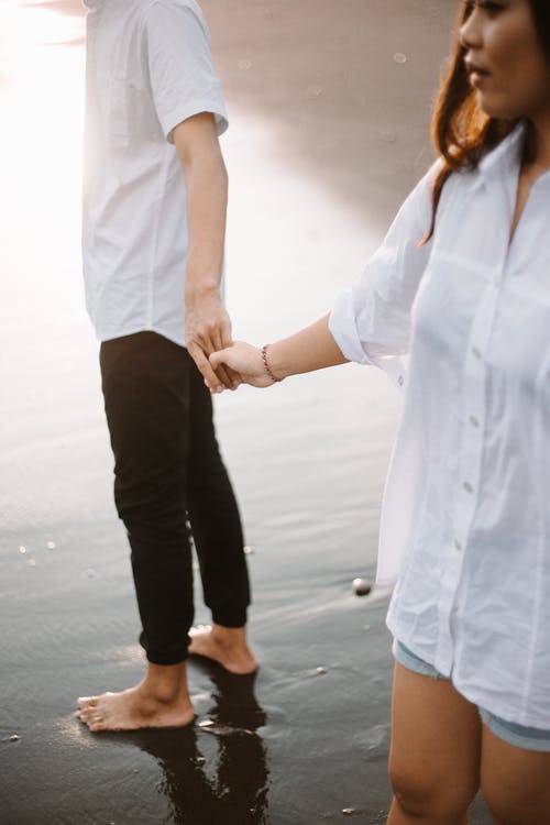 原諒出軌的妻子有多難?老婆出軌怎么處理最好