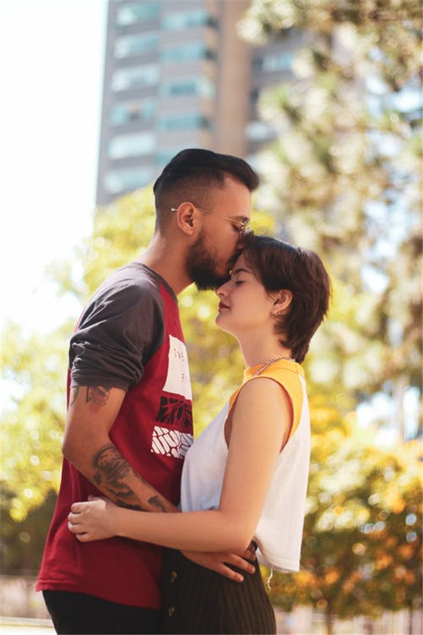 挽回女朋友感動的話-挽回女朋友觸動心的話