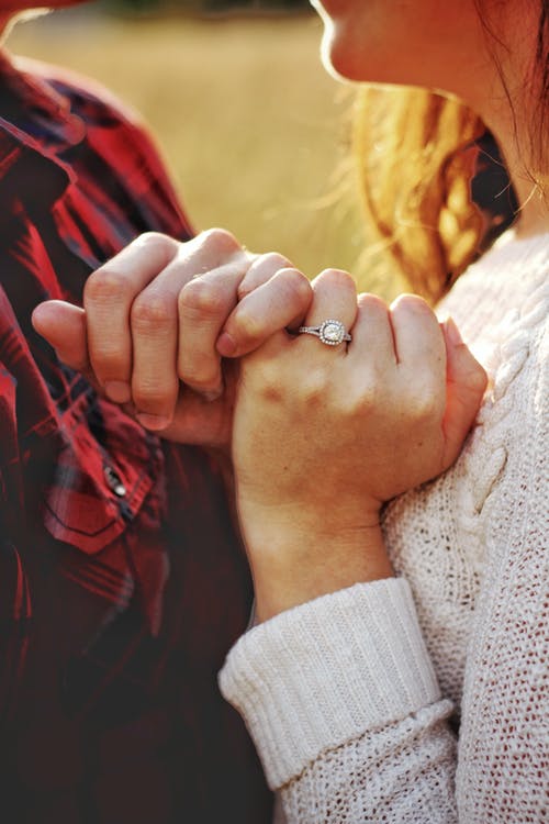 為什么老公經(jīng)常提離婚?老公天天說離婚怎么辦
