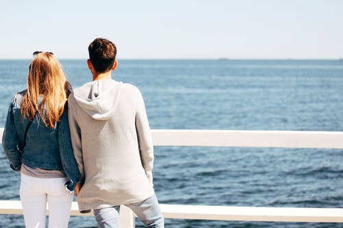 過結(jié)婚紀(jì)念日的好方法-結(jié)婚紀(jì)念日怎么安排