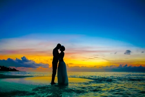 結(jié)婚紀(jì)念日給老公買啥?讓老公感動到哭的禮物