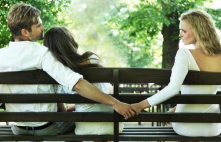 許志安的16分鐘卻毀了鄭秀文的30年 許志安的16分鐘卻毀了鄭秀文的30年