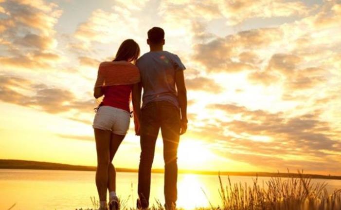 六個(gè)妙招幫你追求心儀的女生 六個(gè)妙招幫你追求心儀的女生