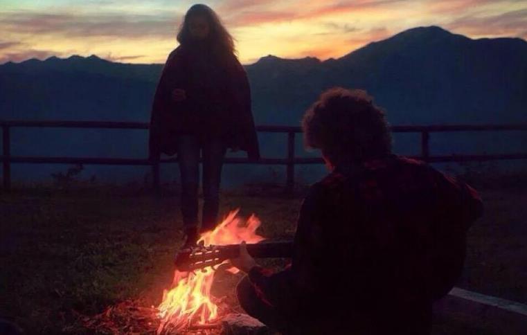 我們談?wù)搻矍闀r都在說些什么 我們談?wù)搻矍闀r都在說些什么