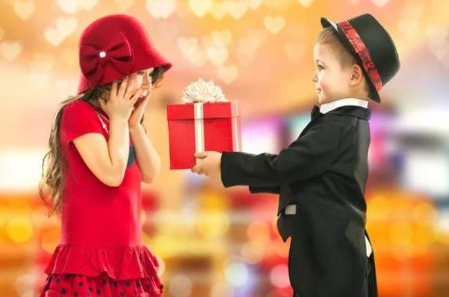 女朋友生日應(yīng)該怎么準(zhǔn)備 女朋友生日應(yīng)該怎么準(zhǔn)備