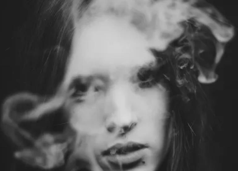 九大癥狀告知你需警惕抑郁癥