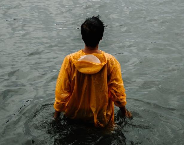 當(dāng)自己深感焦慮時，該怎么辦？