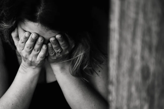 面對(duì)不幸婚姻女人死心的6個(gè)表現(xiàn)