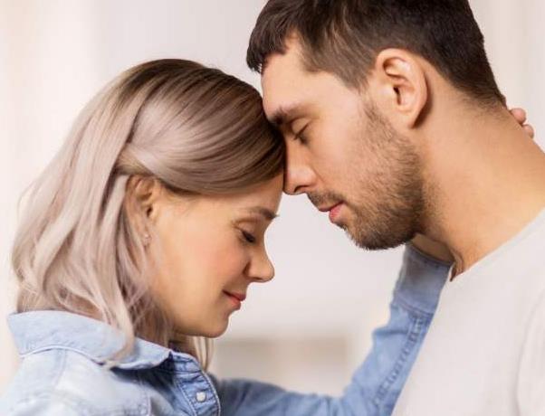 五十多歲的中年夫妻如何維護(hù)感情？