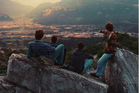 測當(dāng)你落魄時(shí)會有朋友陪著你嗎