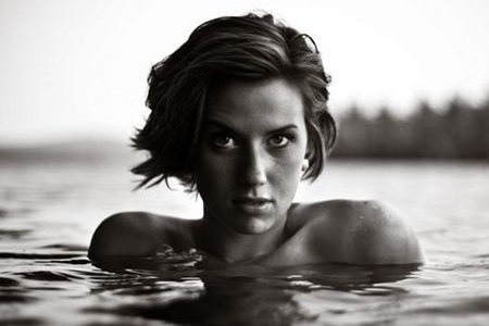 你是活在自己編織的夢里嘛？