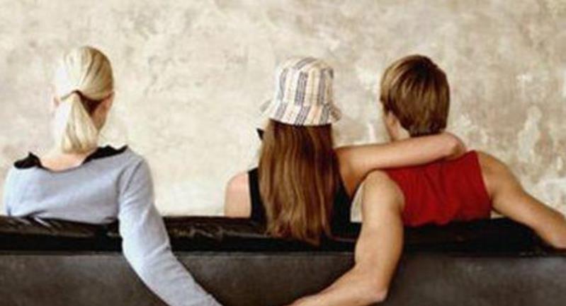 如果老公出軌了應(yīng)該怎么辦 如果老公出軌了應(yīng)該怎么辦