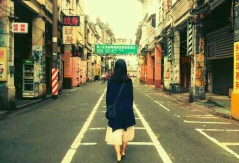 對人有那么多的負(fù)面猜測為什么