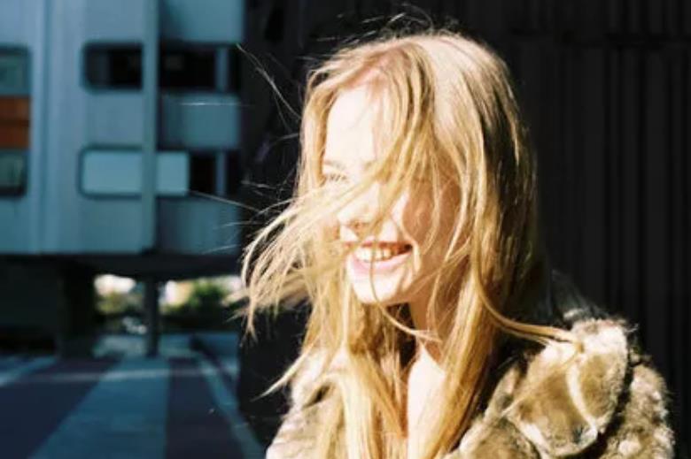 再見過去你好未來 再見過去你好未來