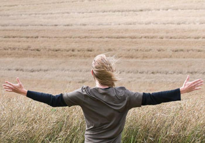 說話拐彎抹角其實是一種防御心理
