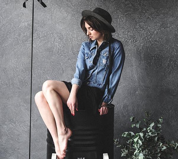 不要因?yàn)閯e人而消耗自己 不要因?yàn)閯e人而消耗自己