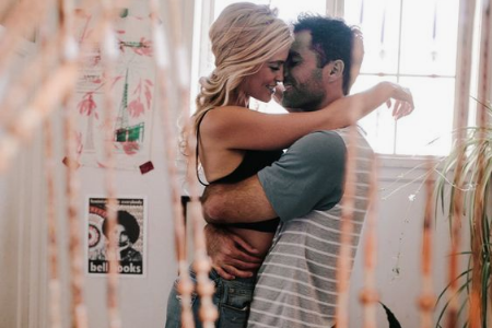 測身邊誰會對你一直不離不棄呢