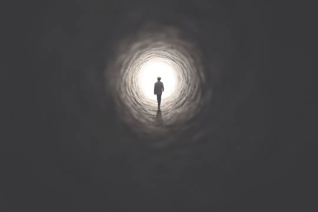 壓垮一個(gè)成年人，只需要一次體檢