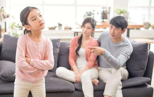 蔑視排斥你的父母都會(huì)導(dǎo)致你失去50%的人生機(jī)會(huì)