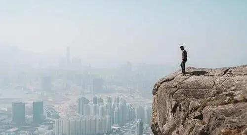 人的一生，都在為認知交學費