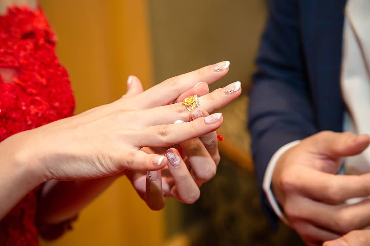 想結(jié)婚與想離婚的心理分析