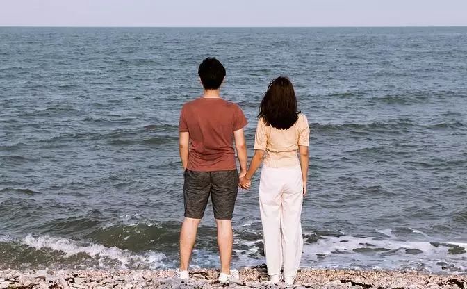 結(jié)婚不到半年，發(fā)現(xiàn)不合適應(yīng)該離婚嗎?  