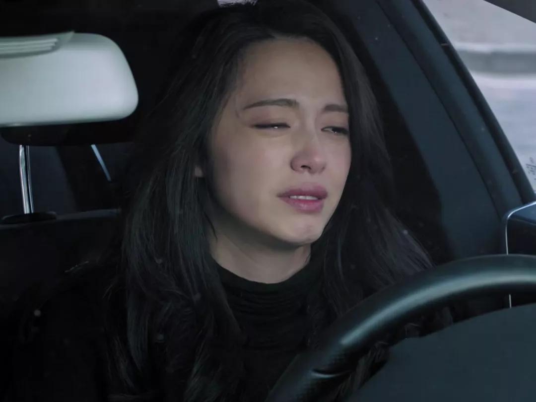 有錢又漂亮的女人會找窮小子嗎？