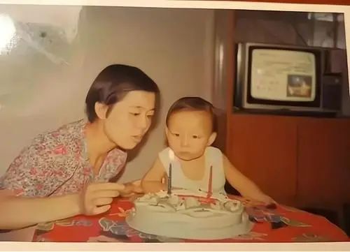 基因和環(huán)境哪個對人影響更大？