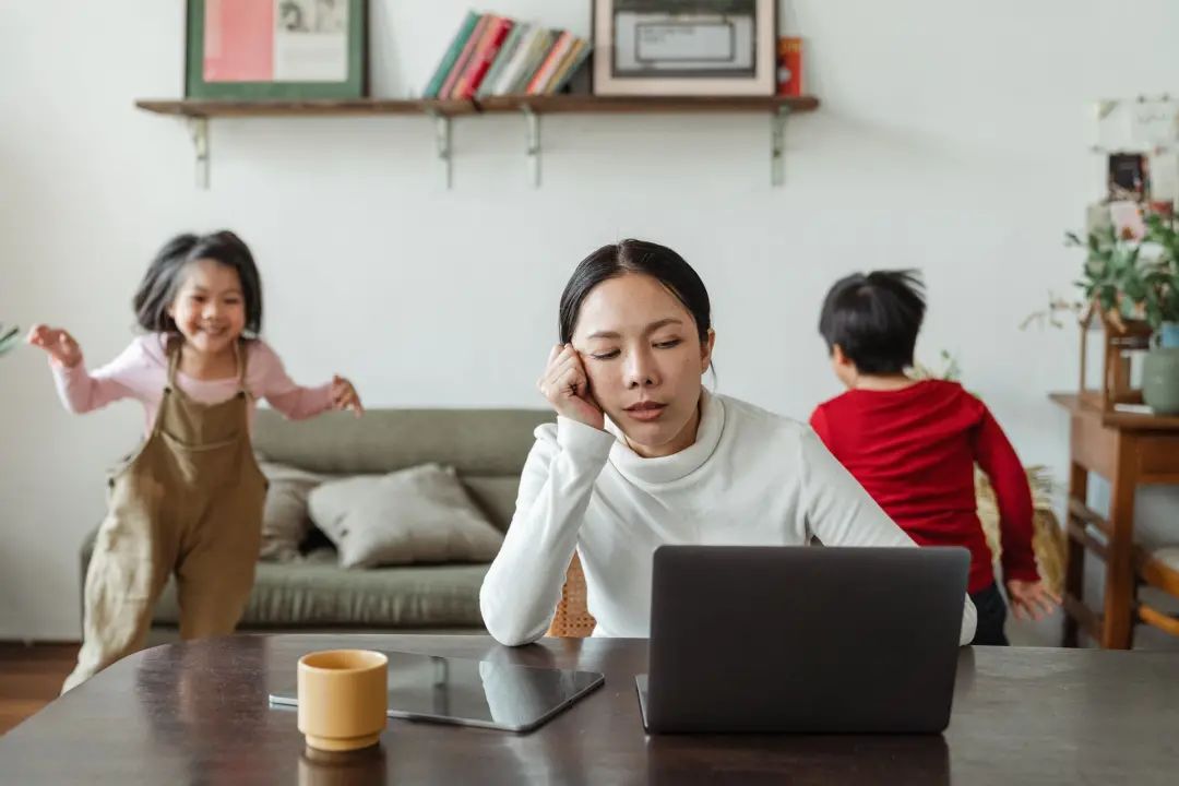 父母該如何面對孩子發(fā)脾氣？
