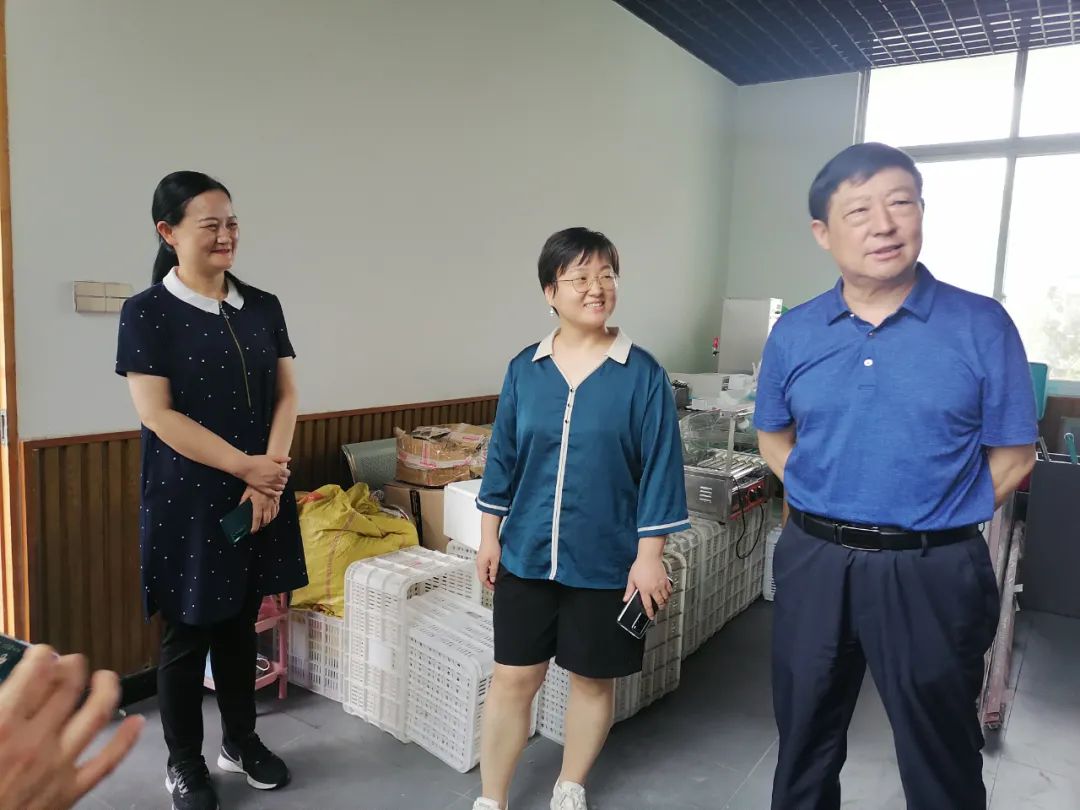 關(guān)注中小學(xué)生健康成長，助力留守兒童心理教育