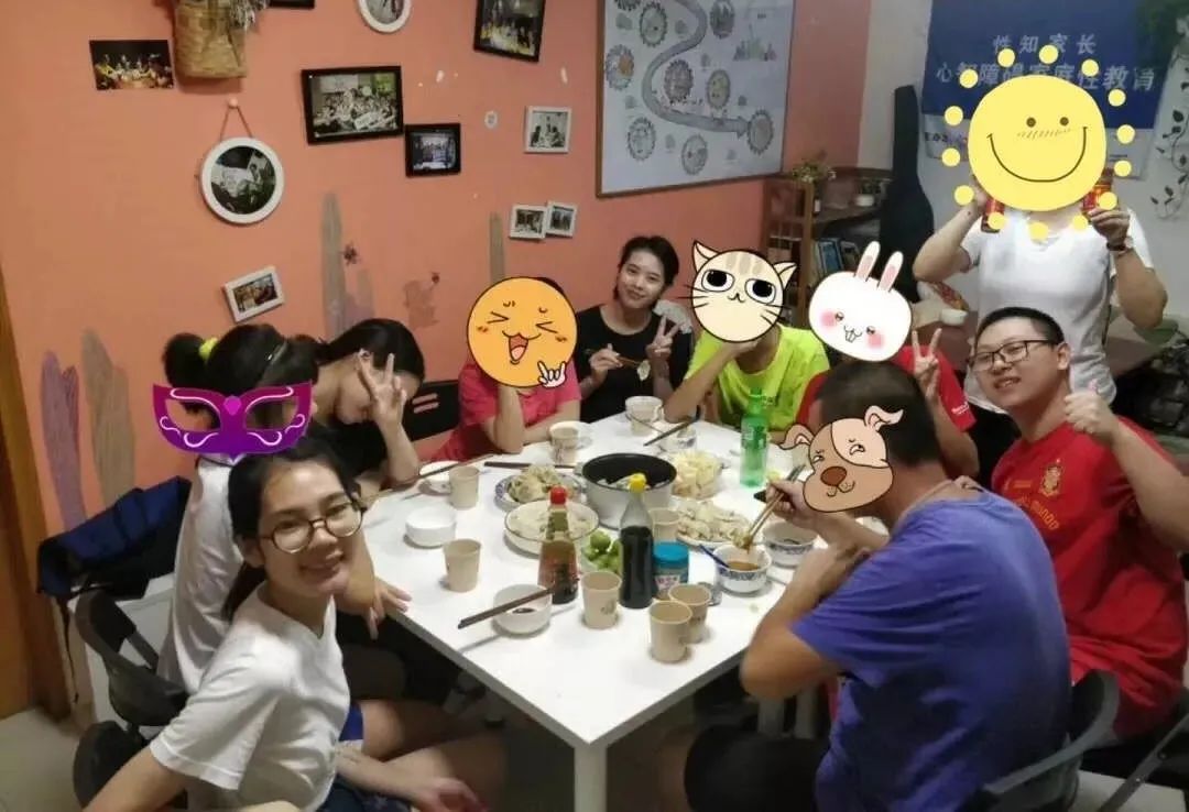 同性及異性間的社交規(guī)則建立